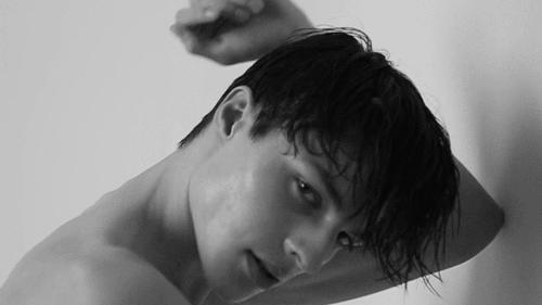 洗个澡竟变身荷尔蒙喷射机！90%的女人为之着迷