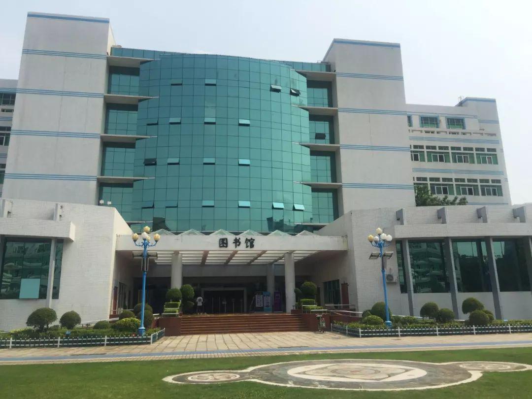 深职院在全世界排多少名,深职院全国最强大专