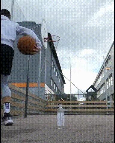 全世界都在挑战瓶盖，但请小心你的韧带