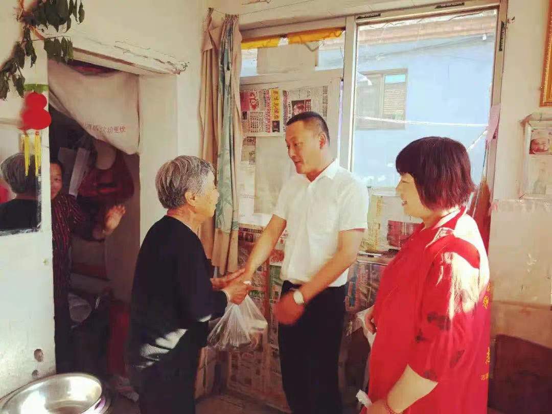 滦平县中兴路街道各社区开展丰富多彩的端午主题活动