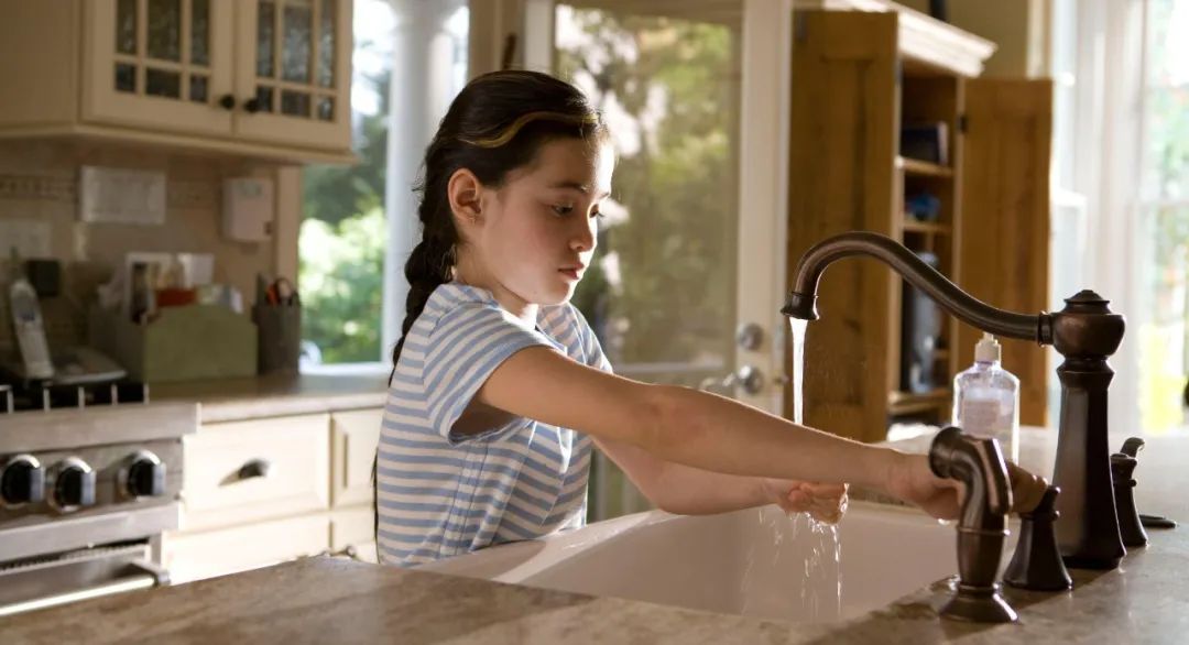 强奸10岁女童，怀孕21周才发现，我们该怎么保护我们的孩子？