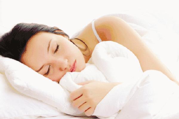 轻松睡前减肥,睡觉减肥4大诀窍躺着也能瘦
