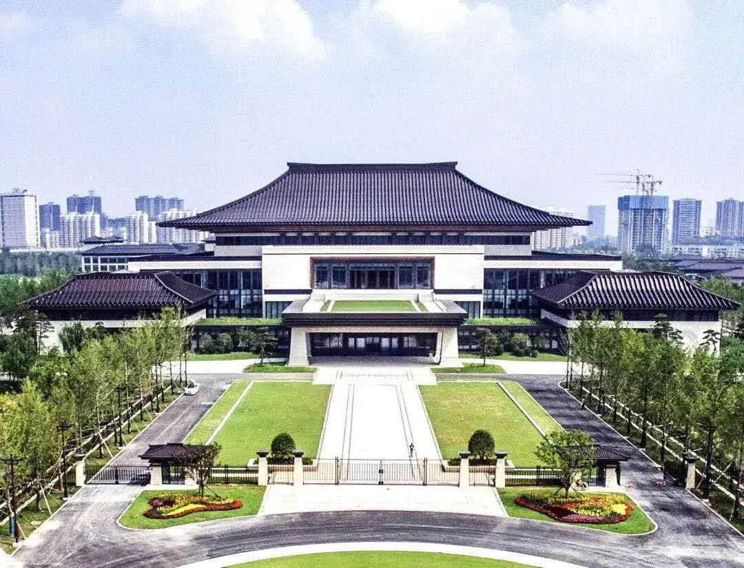 西安国际足球中心盖好吗,西安国际足球中心主体封顶