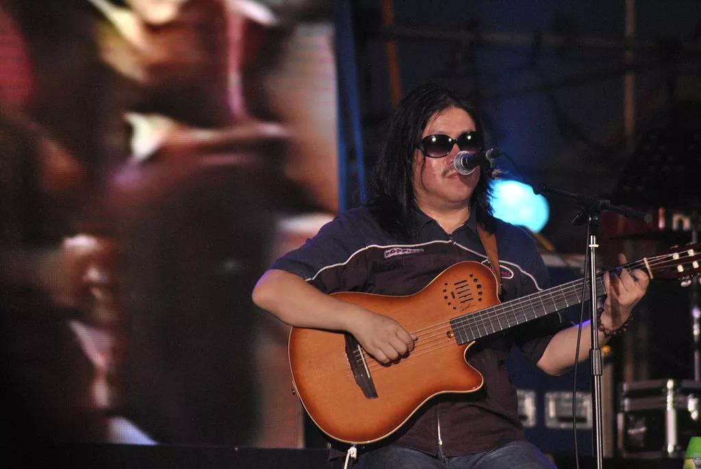 如果这就是新民谣，就让“民谣”去死吧