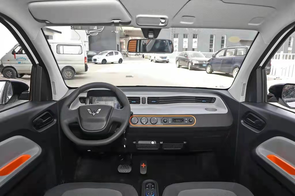 五菱宏光minievgameboy价格,人民的代步车五菱宏光miniev