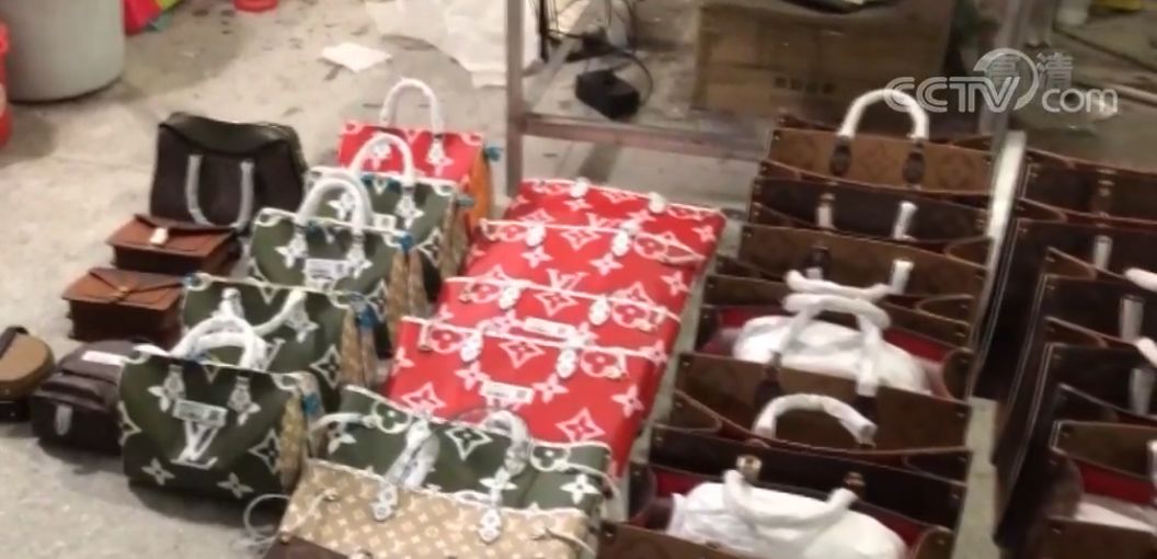 迪拜买名牌包,大牌包造假迪拜