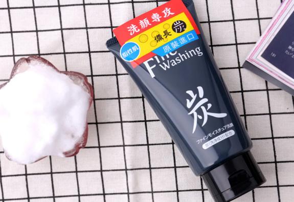 好用不起痘的洗面奶推荐,长期使用祛黑头洗面奶推荐