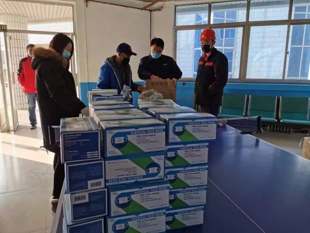 抗疫生产两手抓,抗疫情抓生产两不误