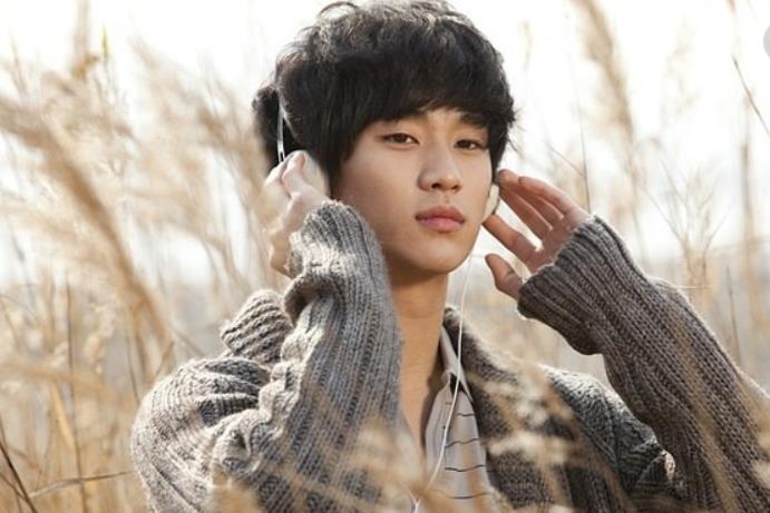 韩国宋仲基李钟硕,宋仲基李钟硕帅气视频