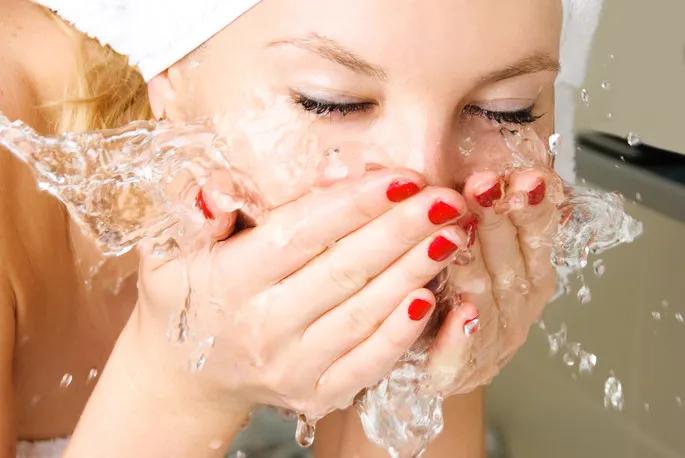 面膜怎么敷最好记住6步,面膜怎么敷才是正确的方法