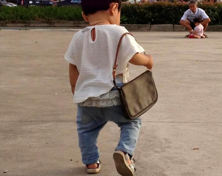 担心宝宝不会长大,宝宝有点x型腿怎么办