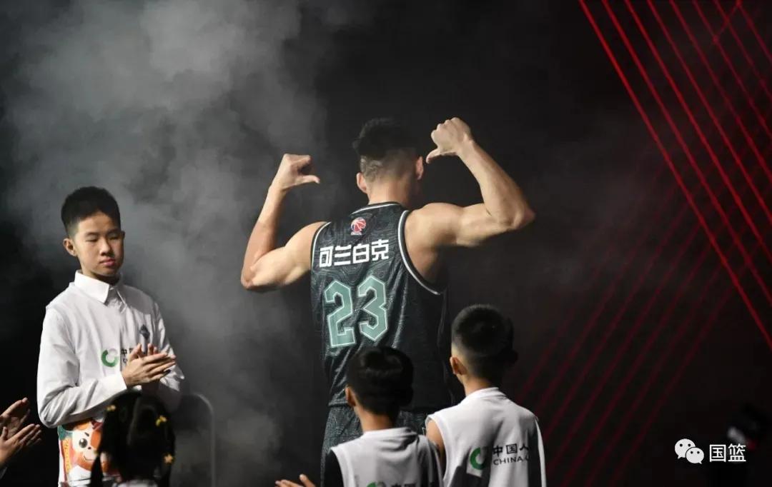 新疆广汇新赛季队长,乌鲁木齐天山区交警队队长