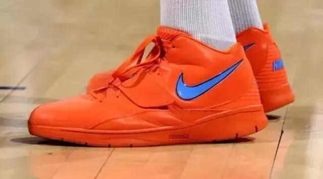 nba球星今日上脚库里,nba球星今日上脚球鞋