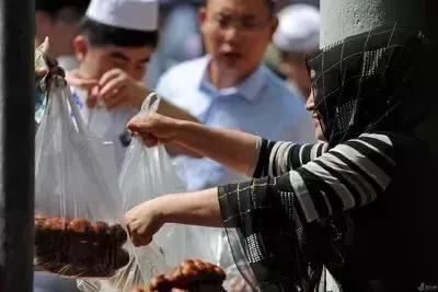 上海地铁沿线景点一日游,上海地铁11号线上海赛车场站