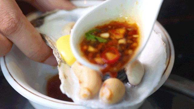 宝安人的顺德饭堂，生蚝用木桶蒸，还加黑松露