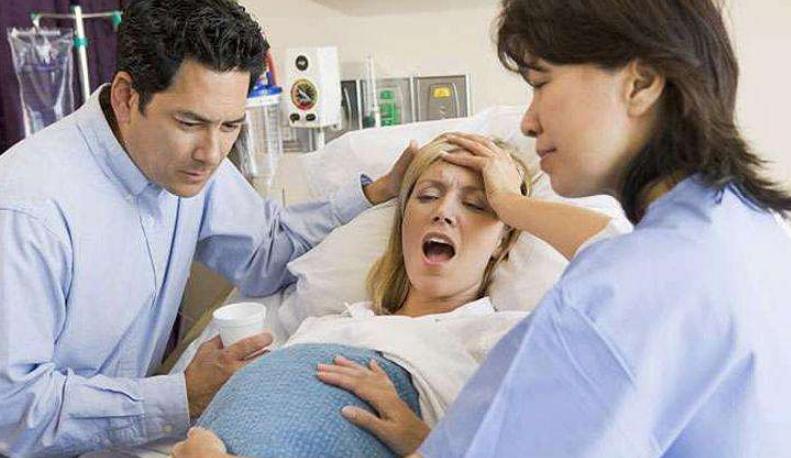 妻子临产路上丈夫做法大快人心,妻子开宫口疼怎么开导