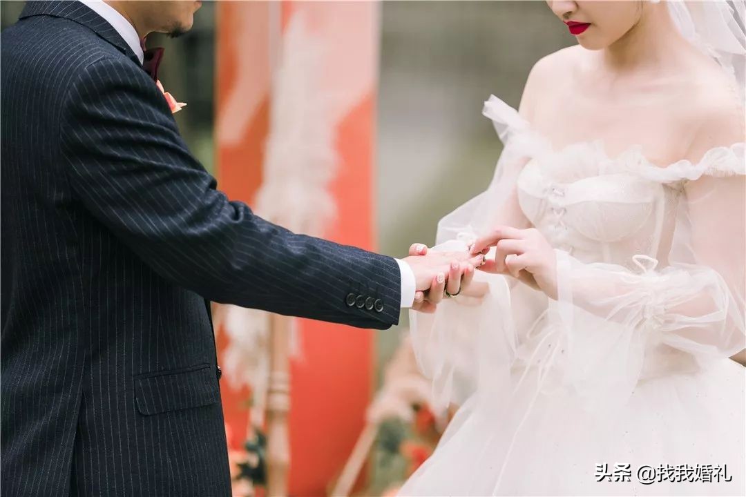 真实情侣的婚礼秀,真实婚礼爱的小屋