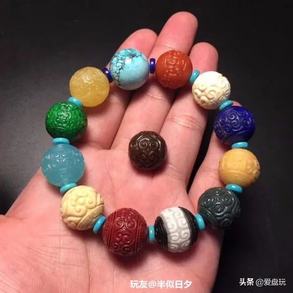 男青年戴什么手串比较合适,夏天到了男人戴这种手串才叫霸气