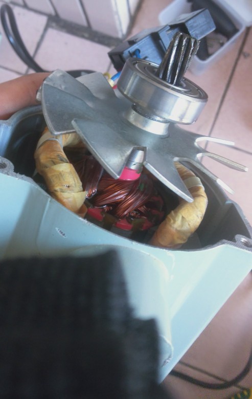 插电式手电钻有带扭力调节的吗,充电式手电钻内部齿轮构造