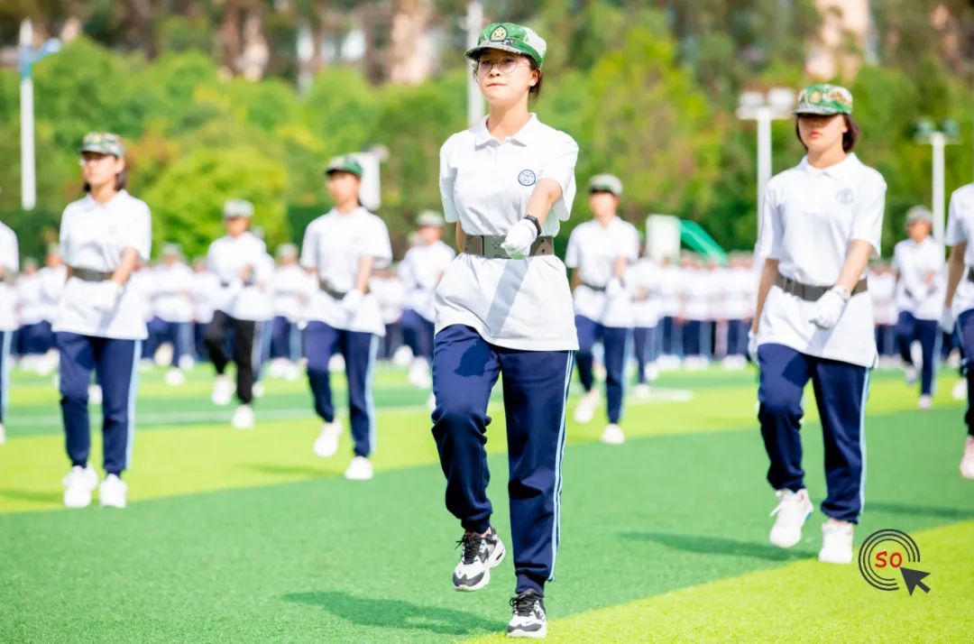 闈掓槬椋炴壃鍐涜,闈掓槬鏃犵晱鎵竼璧疯埅鍐涜鍦嗘弧钀藉箷