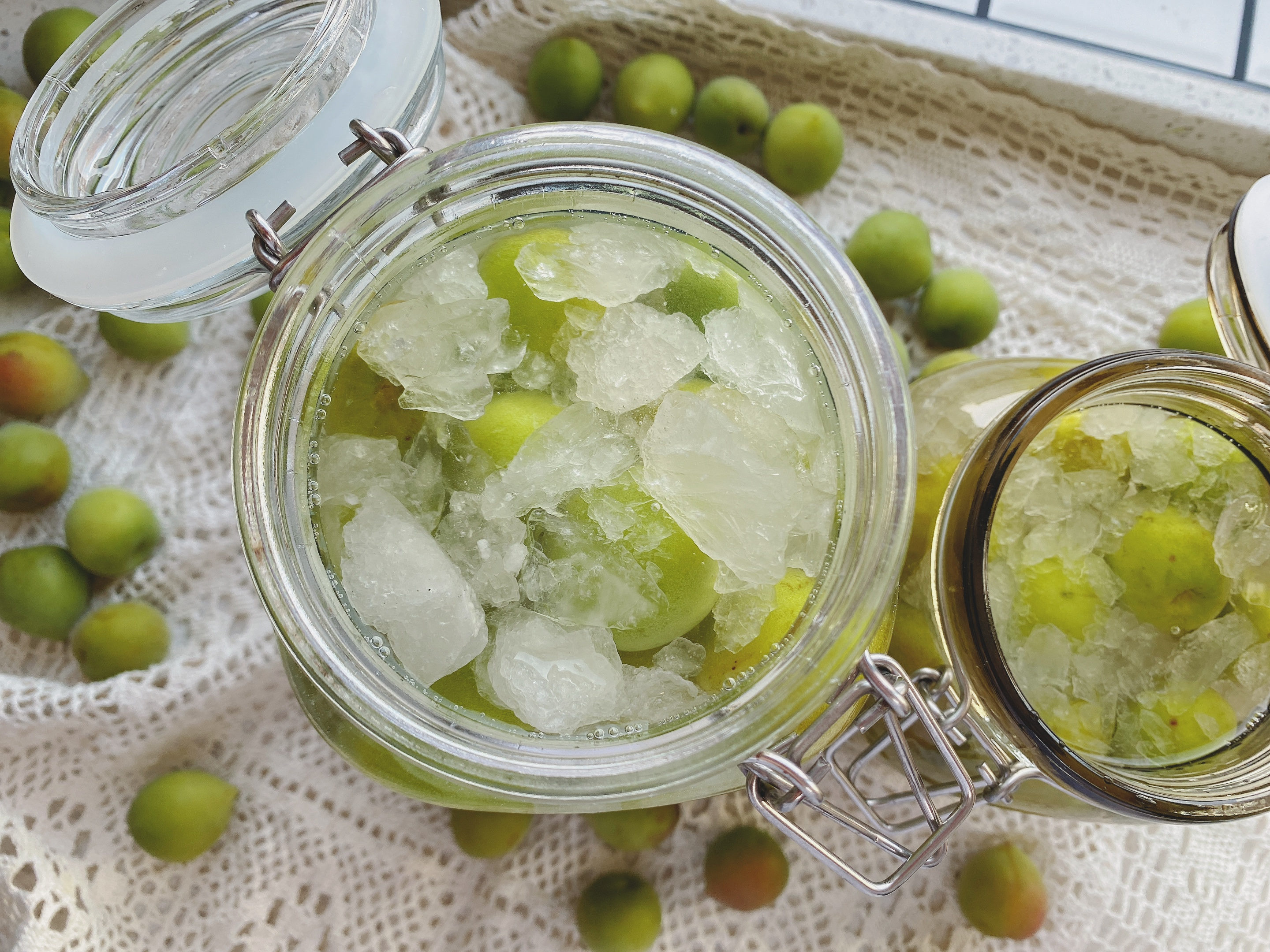 青梅酒最好选什么白酒,青梅酒喝起来口感和白酒一样