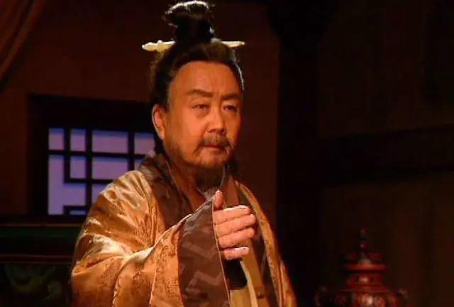 贾诩保命能力,贾诩最会保命不折手段