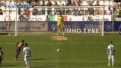 内马尔罚点球方式,内马尔罚任意球姿势图片