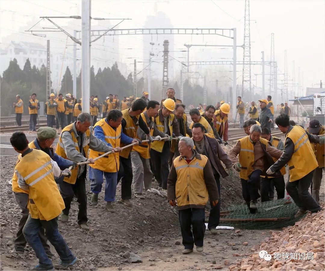 河南的高铁为什么那么贵,为啥河南高铁速度慢