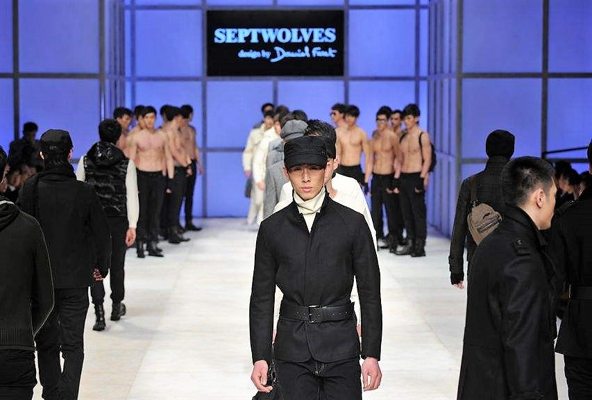 杩欏嚑骞寸敺瑁呮柊璧风殑鐗屽瓙,鍐嶆宕涜捣