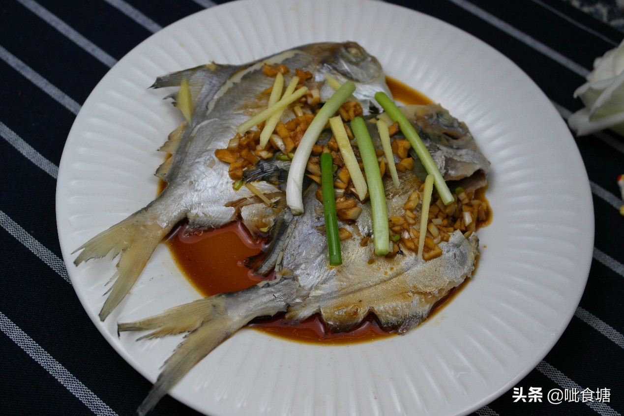 清蒸鲳鱼蒸多少分钟最好,清蒸鲳鱼一般蒸几分钟