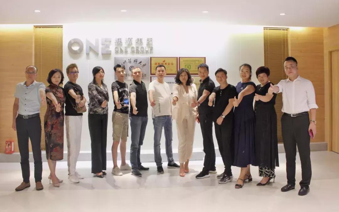 鑱氭ⅵ鍓嶈鑺傜洰,鑱氭ⅵ鍓嶈