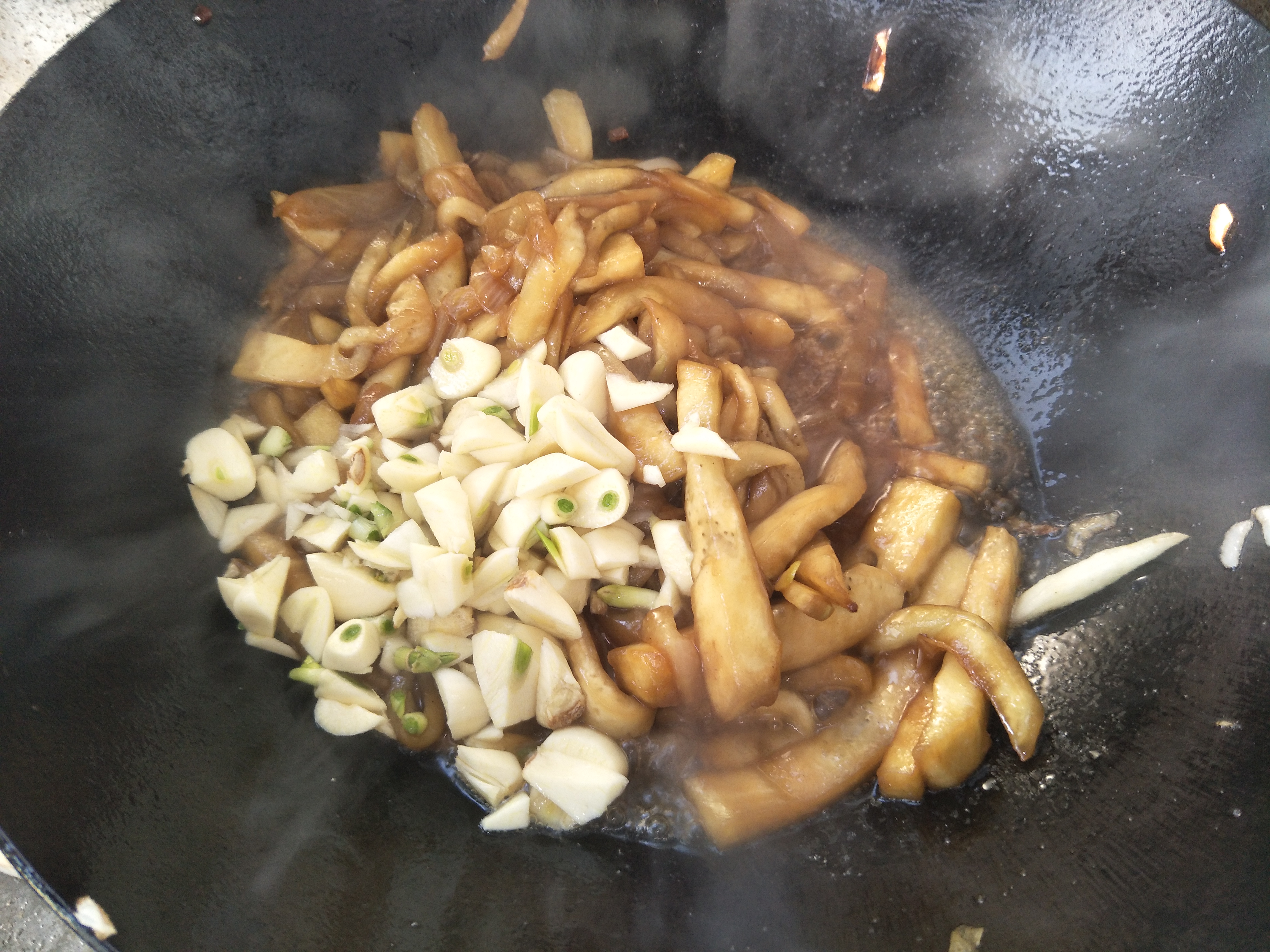 茄子的十种家常吃法 (茄子的软烂且清淡神仙吃法)