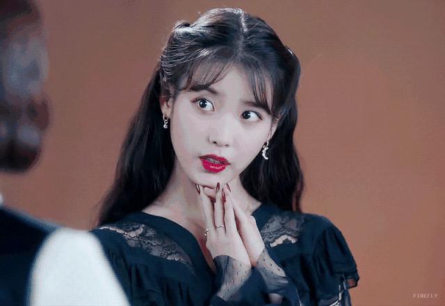 短发烫发2021流行发型40-50岁,2021年显脸小最流行的发型