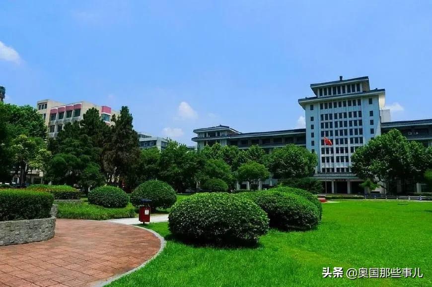 谍影重重讲的是哪个国家,谍影重重