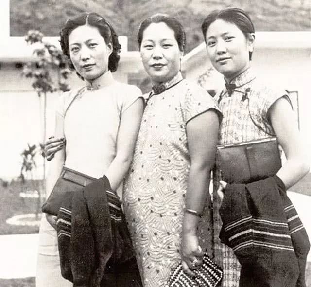 杜月笙死后五个妻妾下场如何,杜月笙死后他5个老婆去哪了