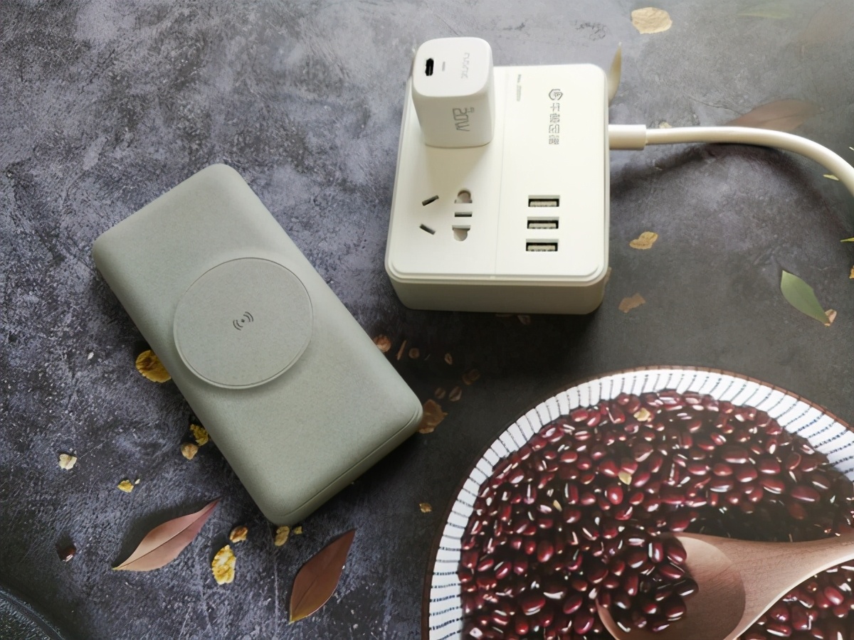 南卡无线充电宝power2评测,南卡power3充电宝无线充电测试