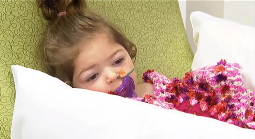 澳洲母亲一会功夫没管女儿出意外：一岁女儿竟吞下32个磁铁球