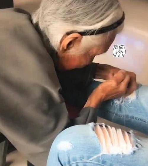 为啥跟长辈住一起有代沟,和长辈聊天有代沟怎么办