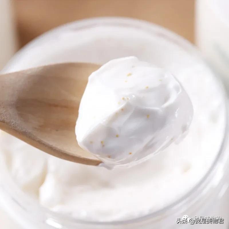 用完滑溜不油腻的身体乳,用了身体乳皮肤变差