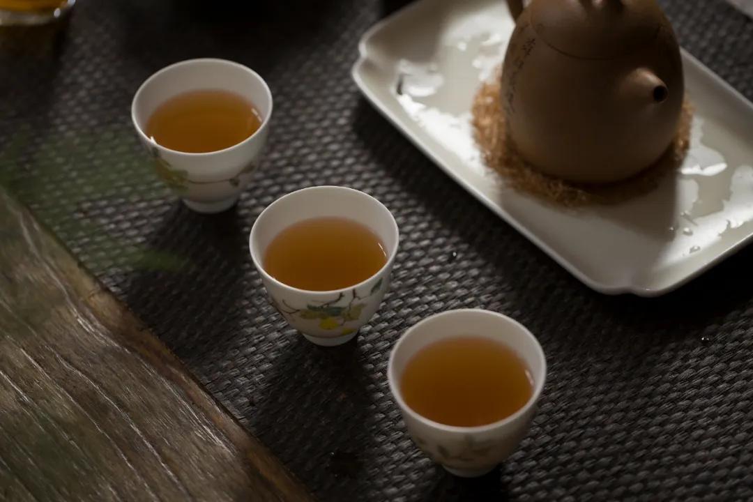 下关沱茶2004年产的特级沱茶价格,下关茶厂推荐沱茶的正确打开方式