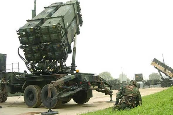 不会打牌学打牌打歌,不会打和平精英我教你图片