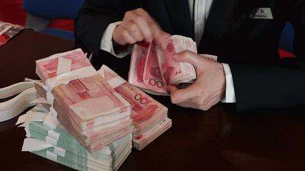 我躺着靠副业月入过万的赚钱思路,今年上班族做什么副业最好最赚钱