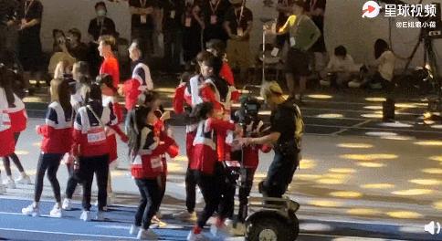 在聚光灯下说想赢，没有什么不可以