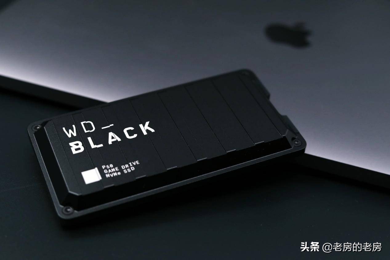 拯救PS4扩展游戏空间WD_BLACKP50固态移动硬盘上手