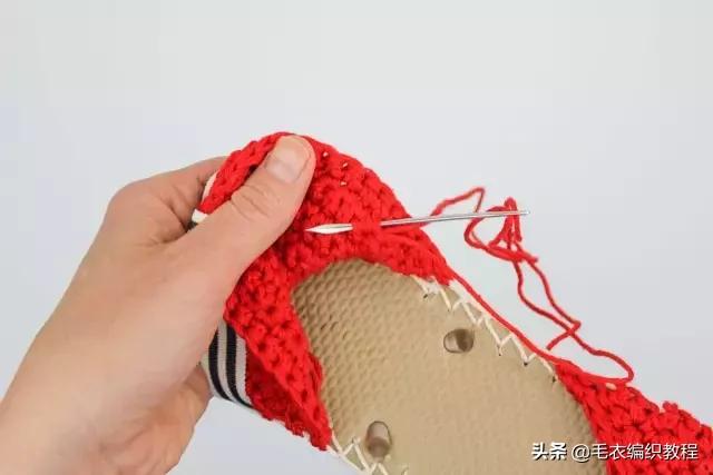钩男士豆豆凉鞋三道杠视频教程,100种婴儿凉鞋的钩法全过程