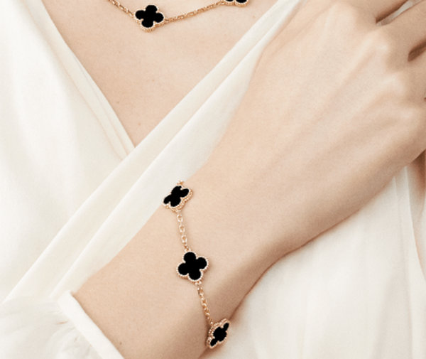 女生手链奢侈品牌有哪些,手链什么牌子比较好轻奢