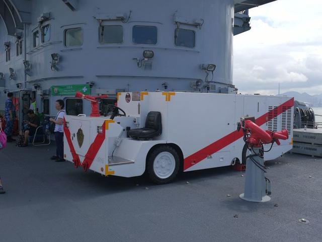 参观辽宁号航母,参观辽宁舰第一视角