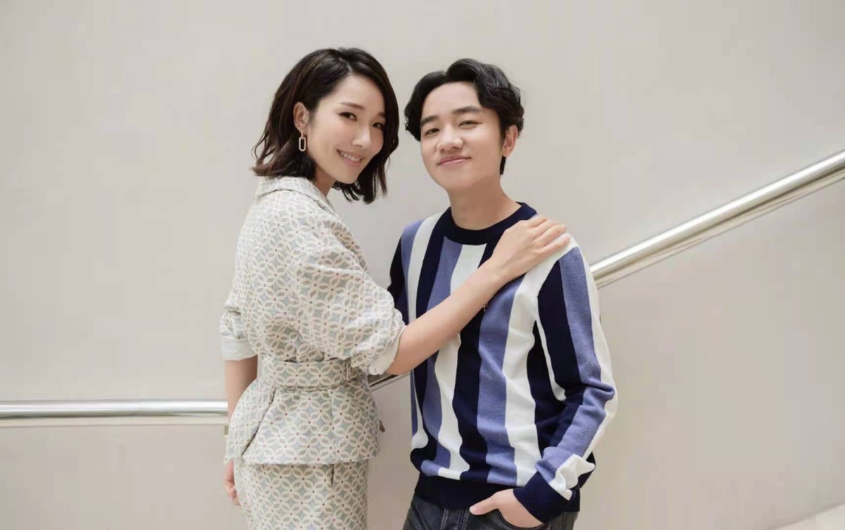 王祖蓝究竟有多高,费尽心思追到白富美