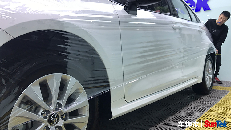 汽车贴膜自己怎么操作,新手汽车贴膜入门基础知识