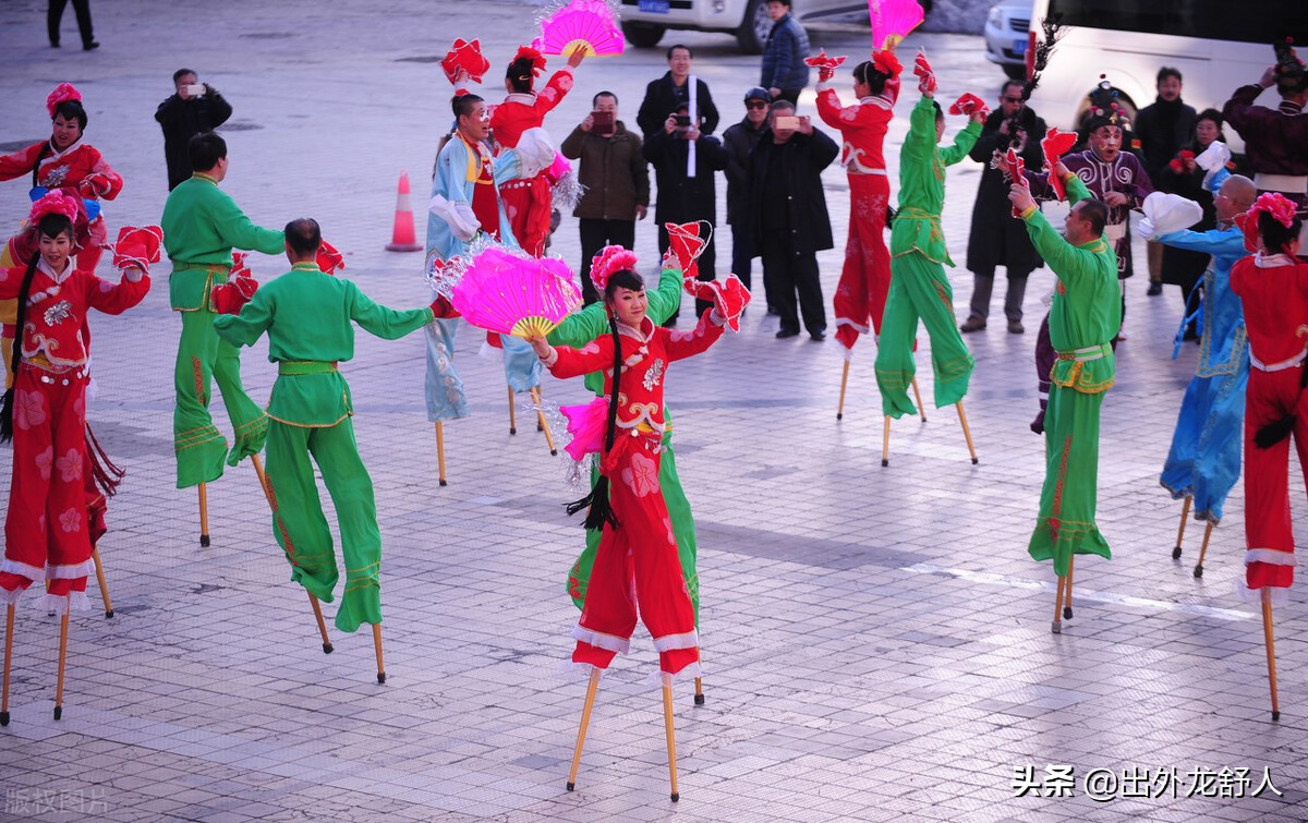 安徽舒城：火树银花话灯会，箫鼓百戏庆新春